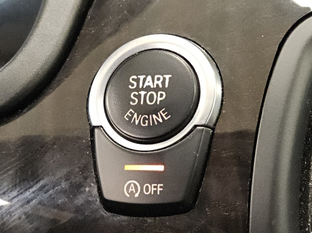 BMW 5 Series 4dr Sdn 528i xDrive AWD 2016