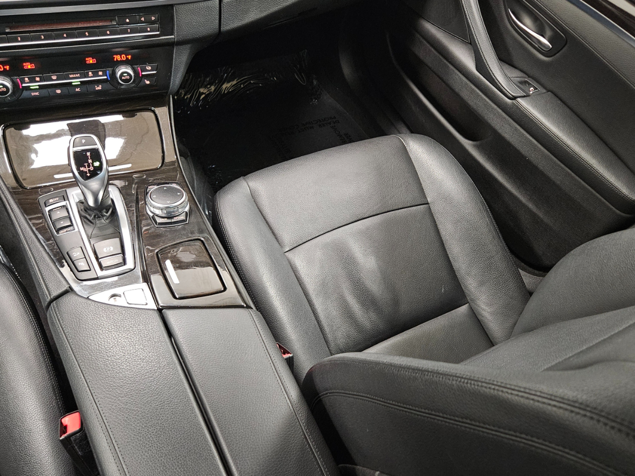 BMW 5 Series 4dr Sdn 528i xDrive AWD 2016