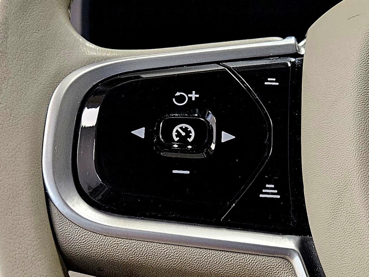 Volvo S60 T5 FWD Momentum 2021