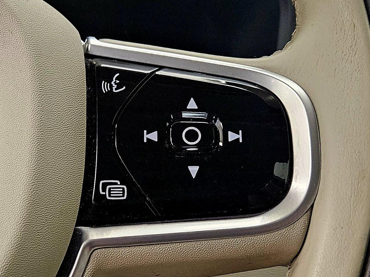 Volvo S60 T5 FWD Momentum 2021