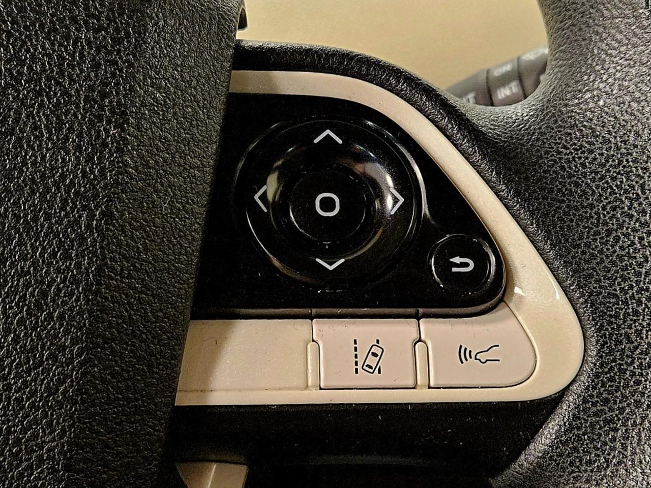 Toyota Prius Two 2017