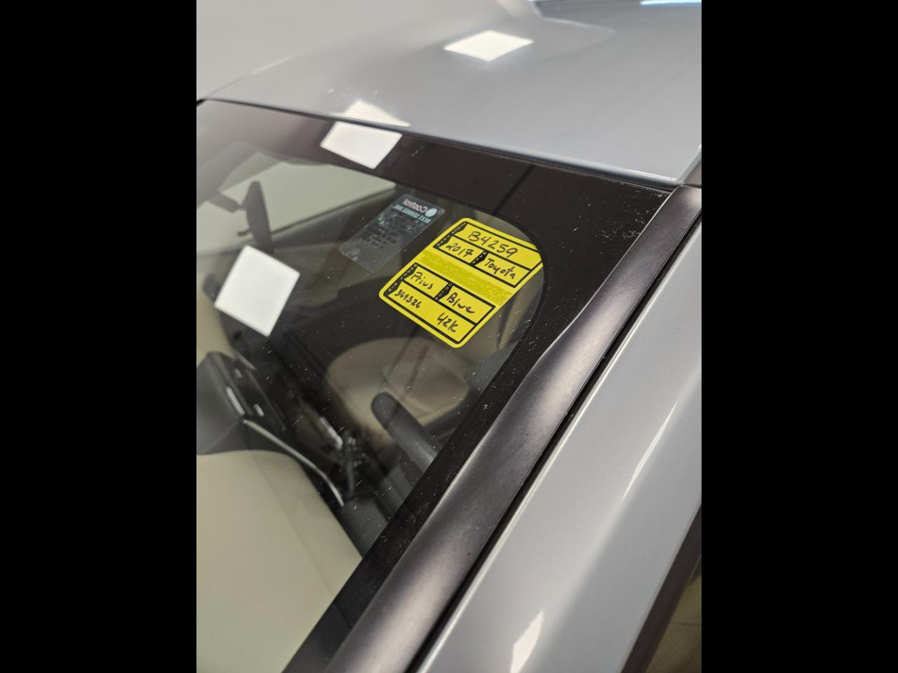 Toyota Prius Two 2017