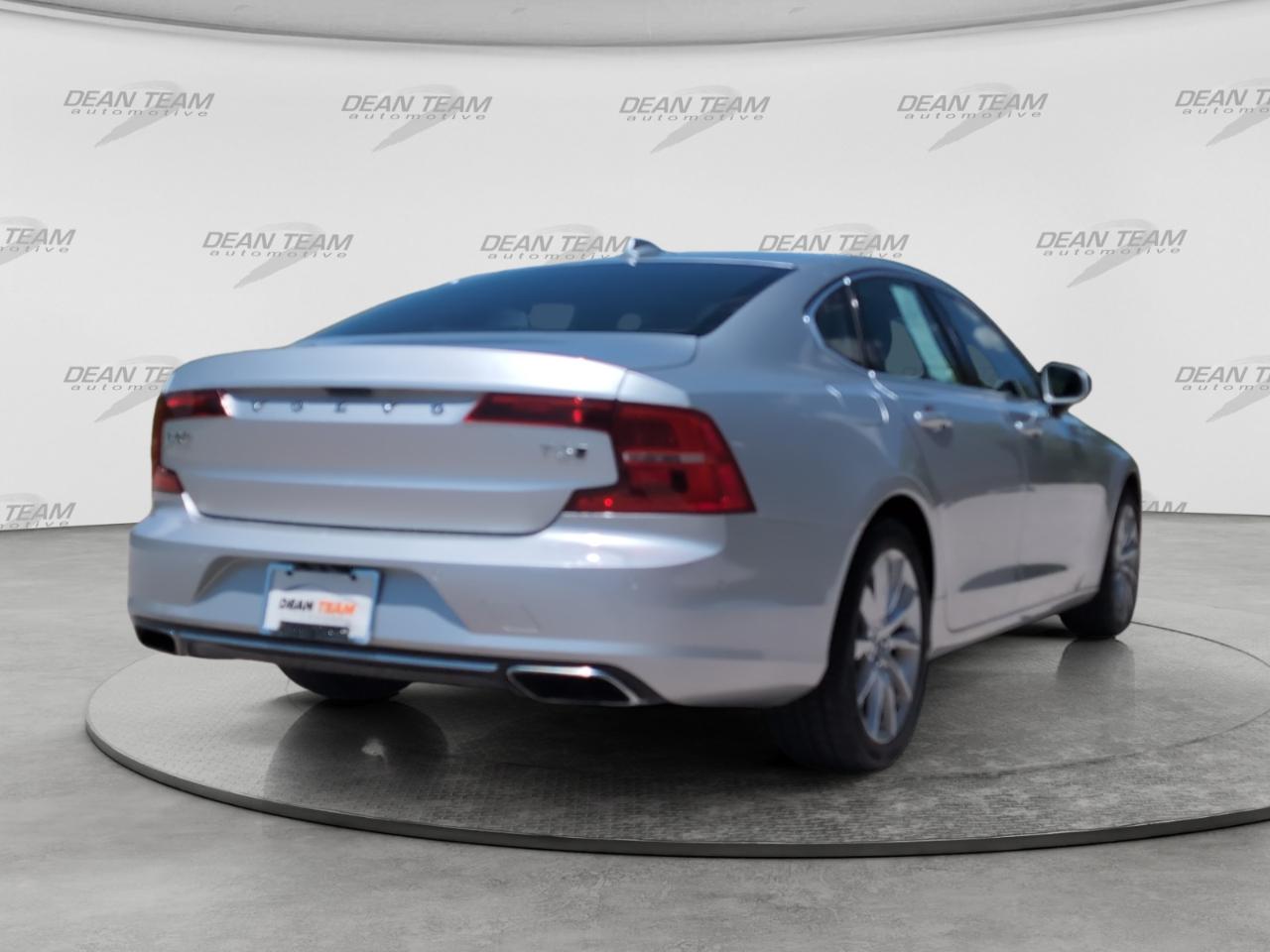 Volvo S90 T6 AWD Momentum 2017