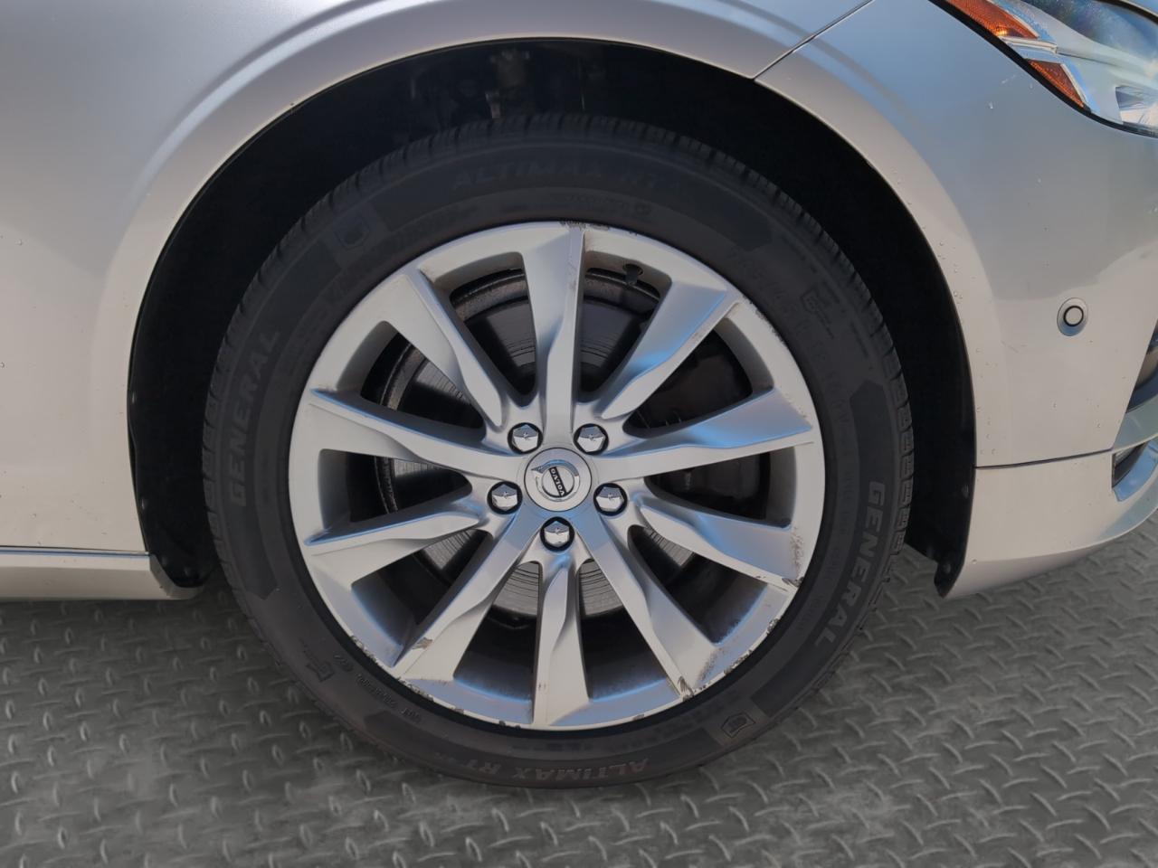 Volvo S90 T6 AWD Momentum 2017