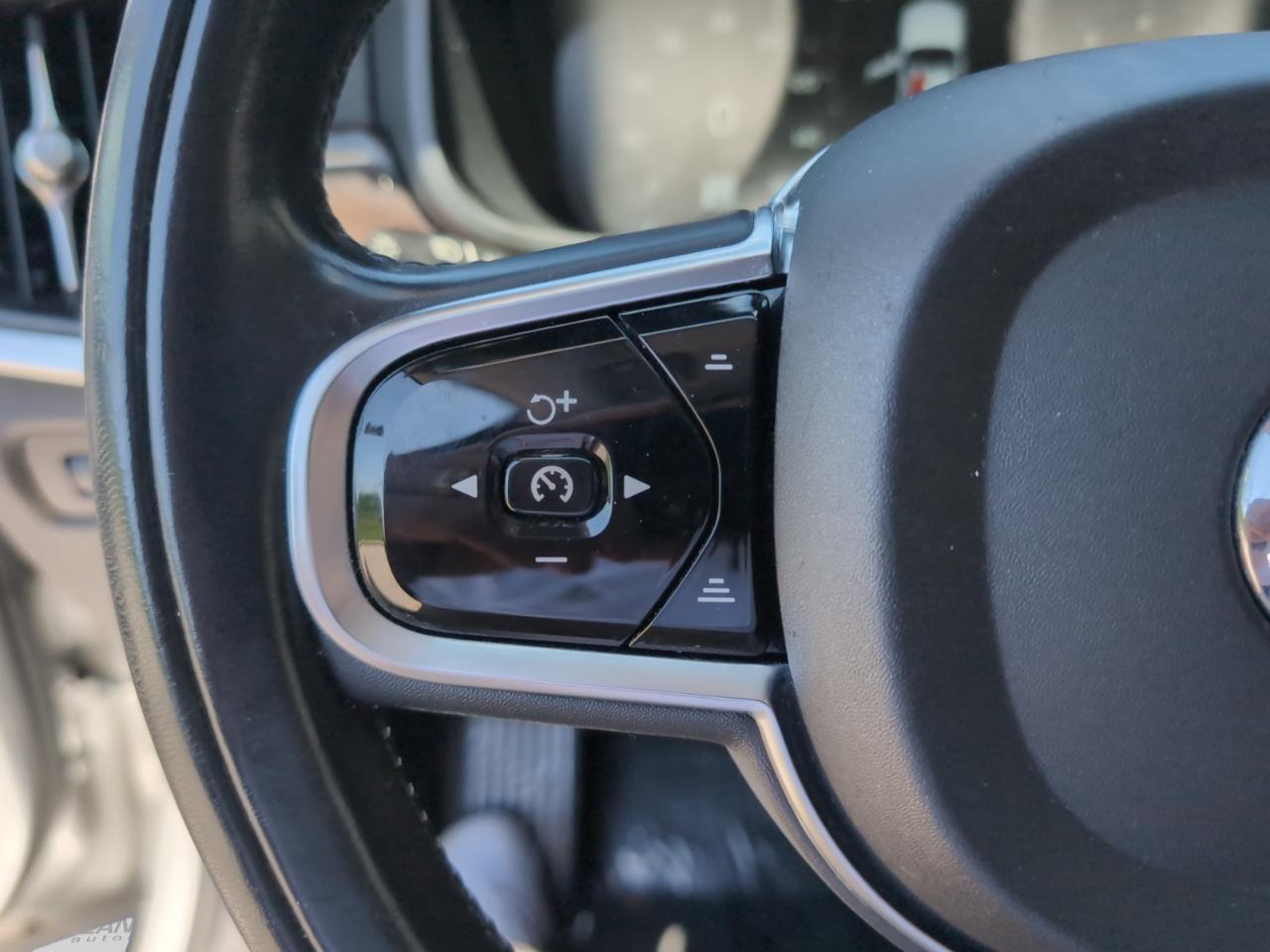Volvo S90 T6 AWD Momentum 2017