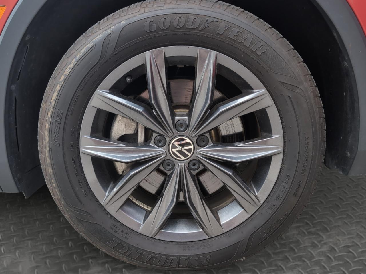 Volkswagen Tiguan 2.0T SE 4MOTION 2023