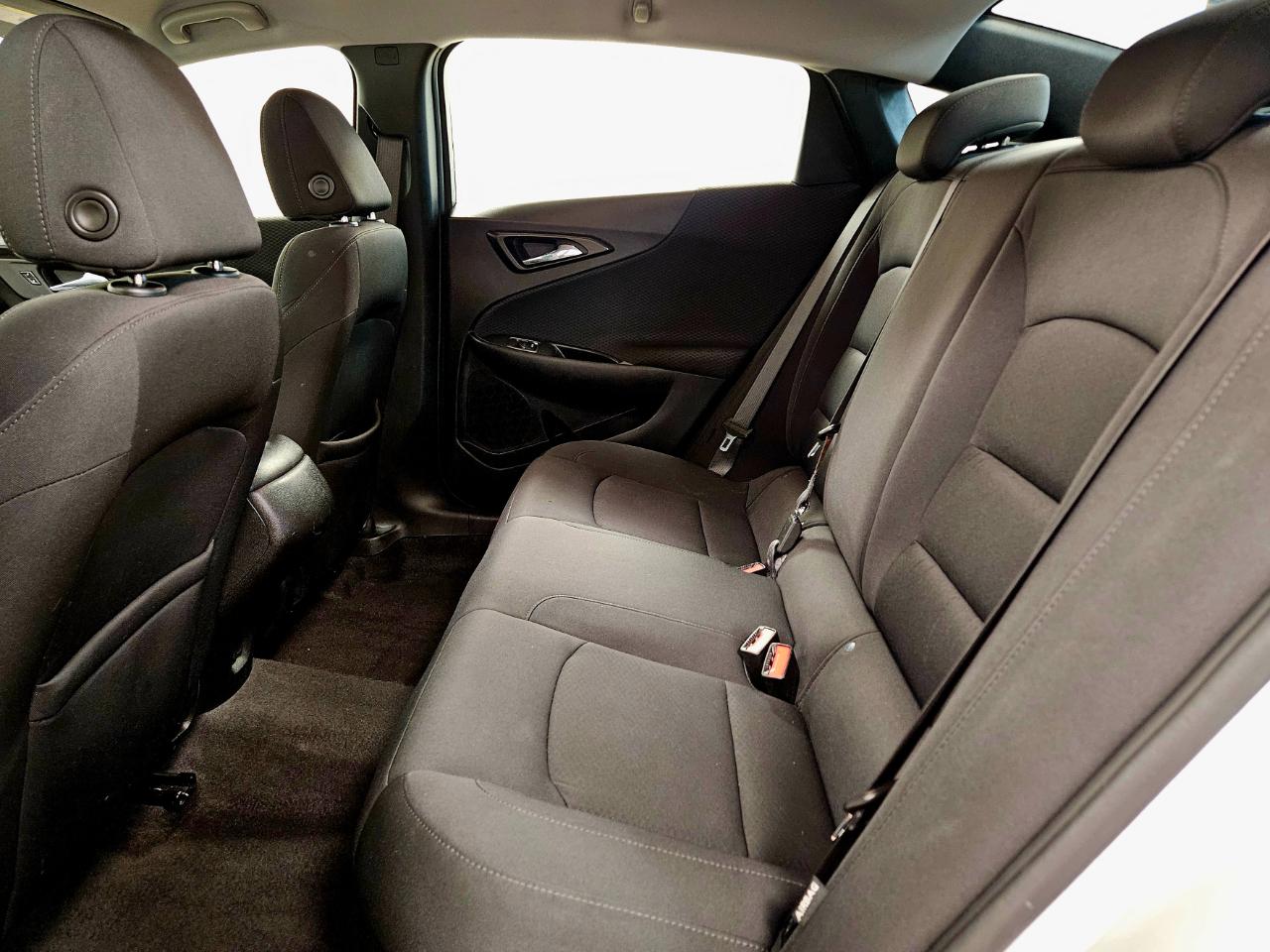 Chevrolet Malibu 4dr Sdn LS w/1FL 2021