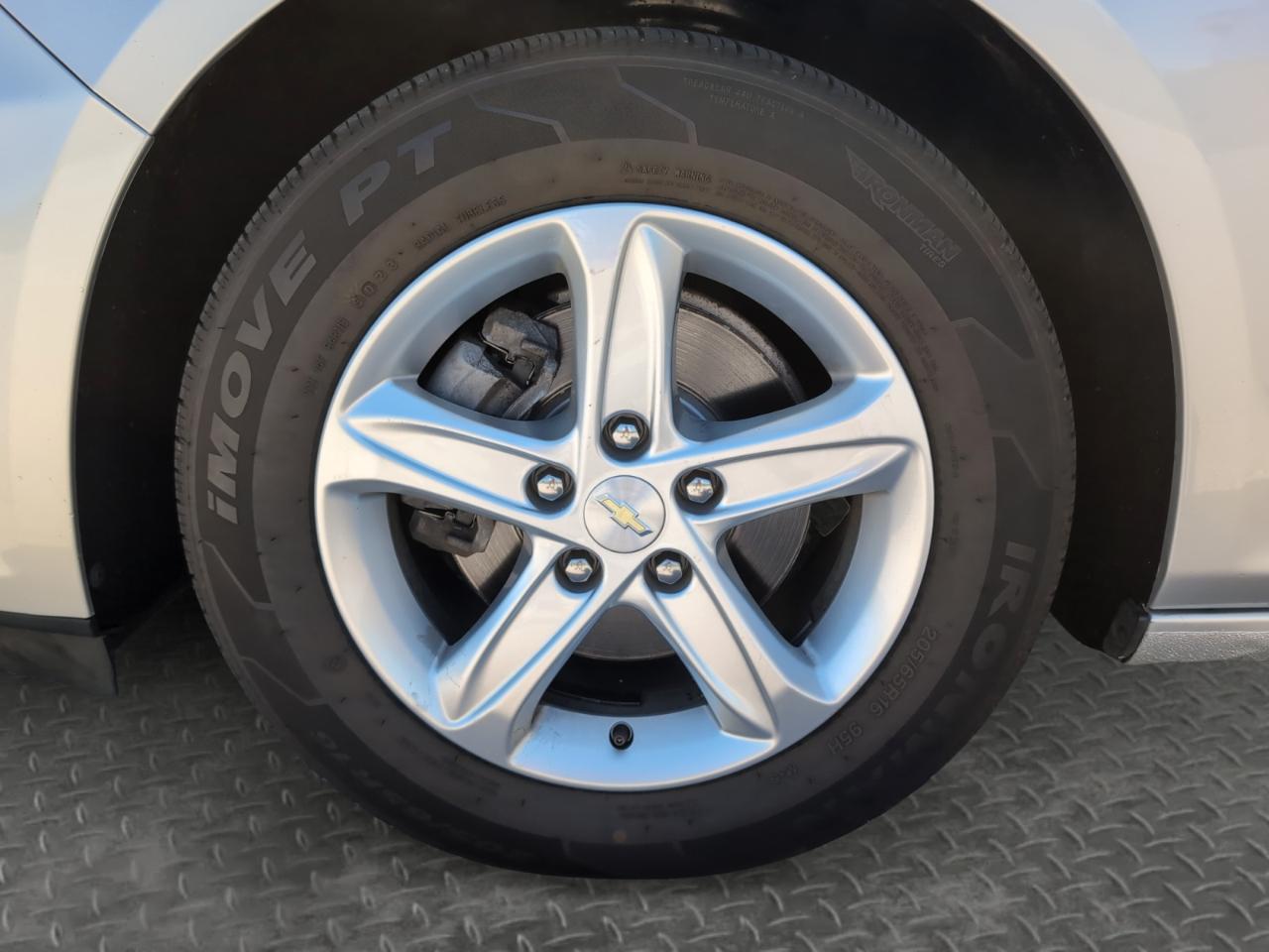 Chevrolet Malibu 4dr Sdn LS w/1FL 2021