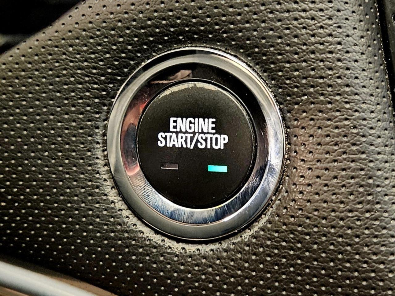 Cadillac XTS 4dr Sdn Luxury FWD 2017