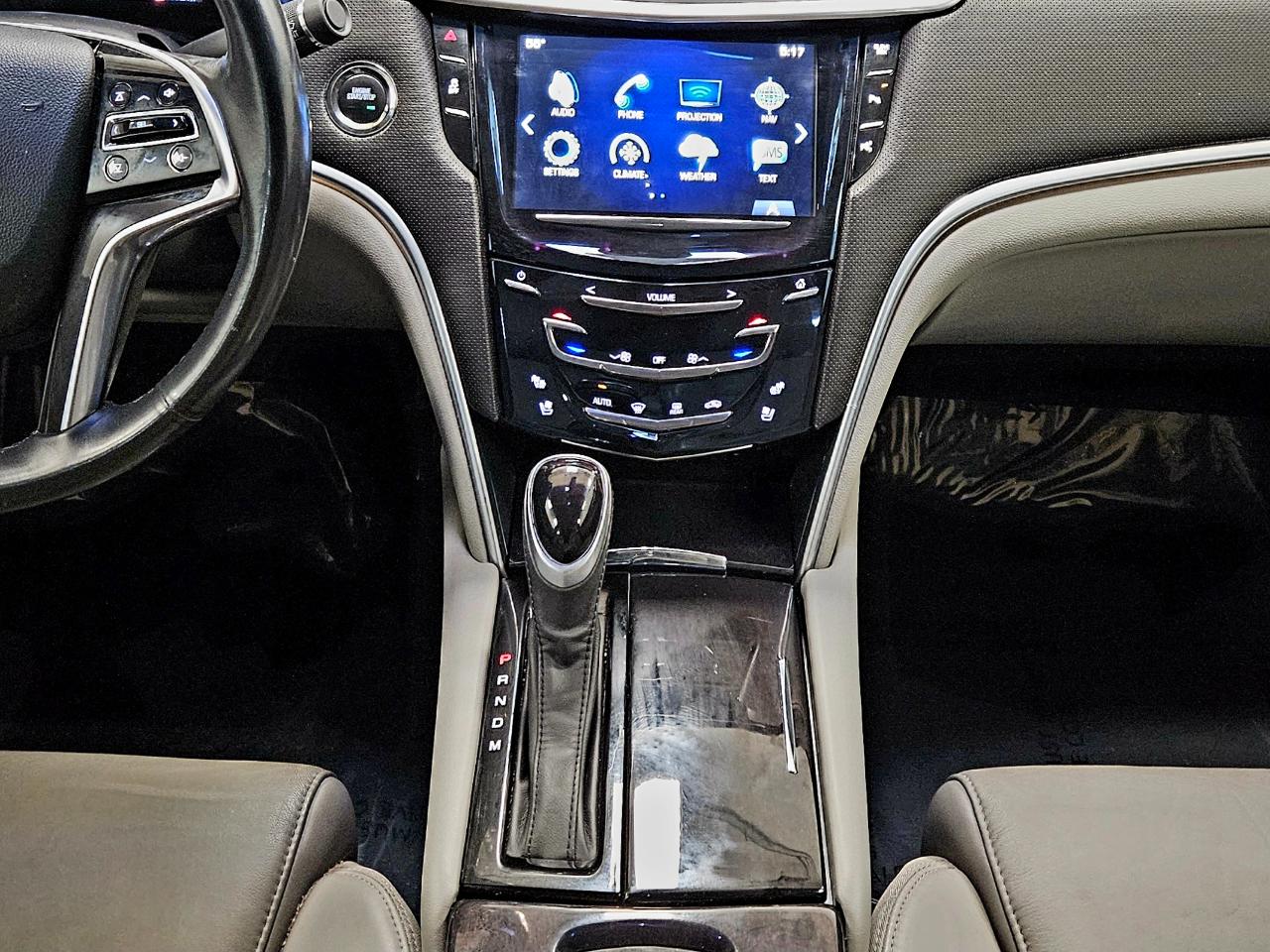 Cadillac XTS 4dr Sdn Luxury FWD 2017