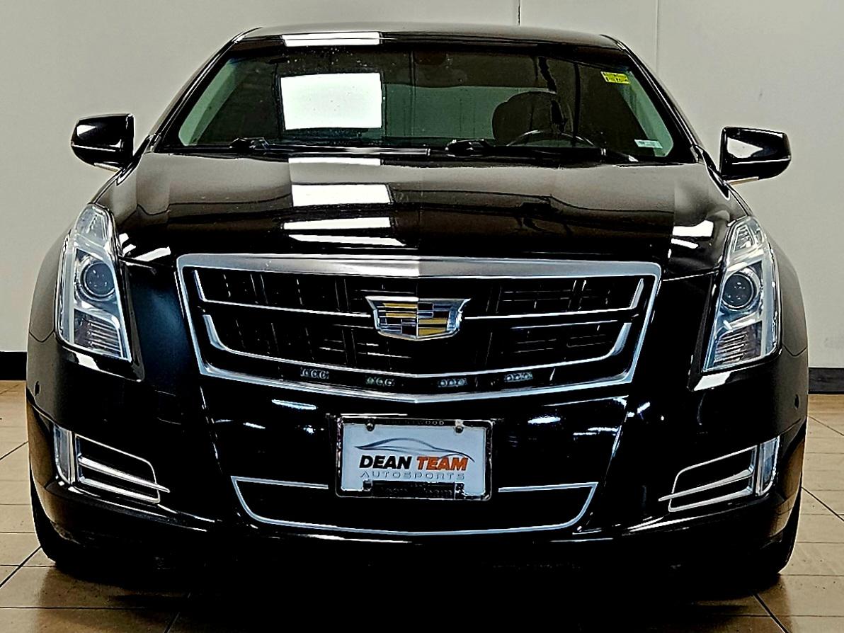 Cadillac XTS 4dr Sdn Luxury FWD 2017