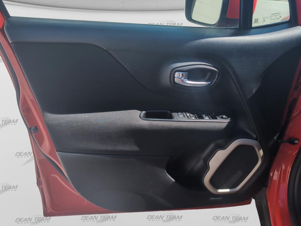 Jeep Renegade FWD 4dr Latitude 2016