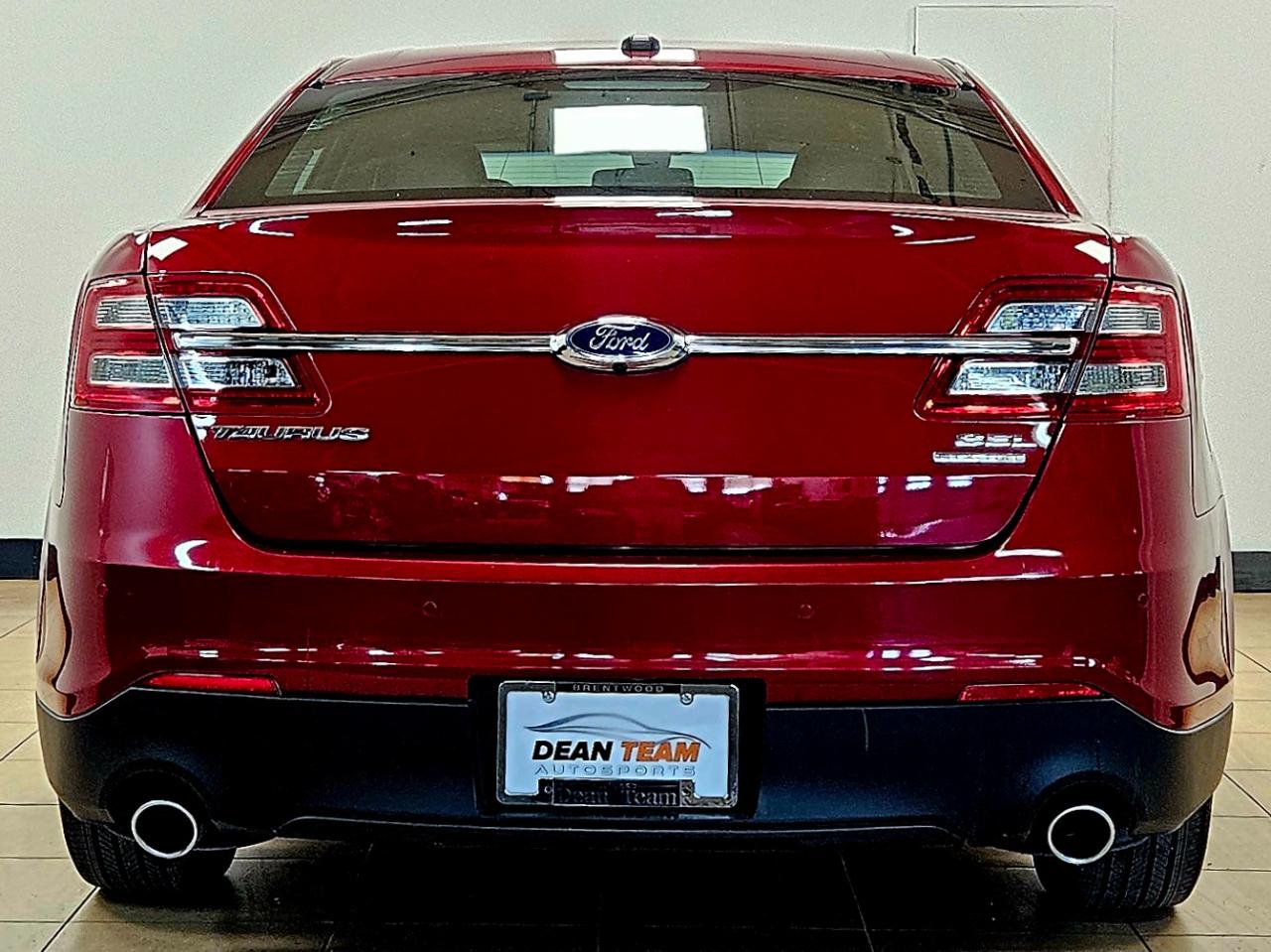 Ford Taurus SEL FWD 2018