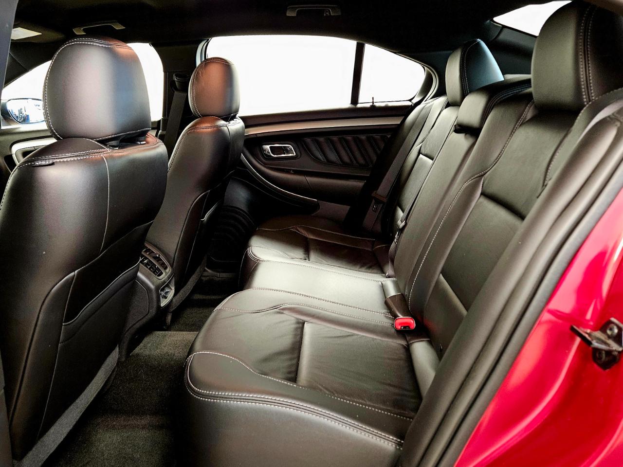 Ford Taurus SEL FWD 2018