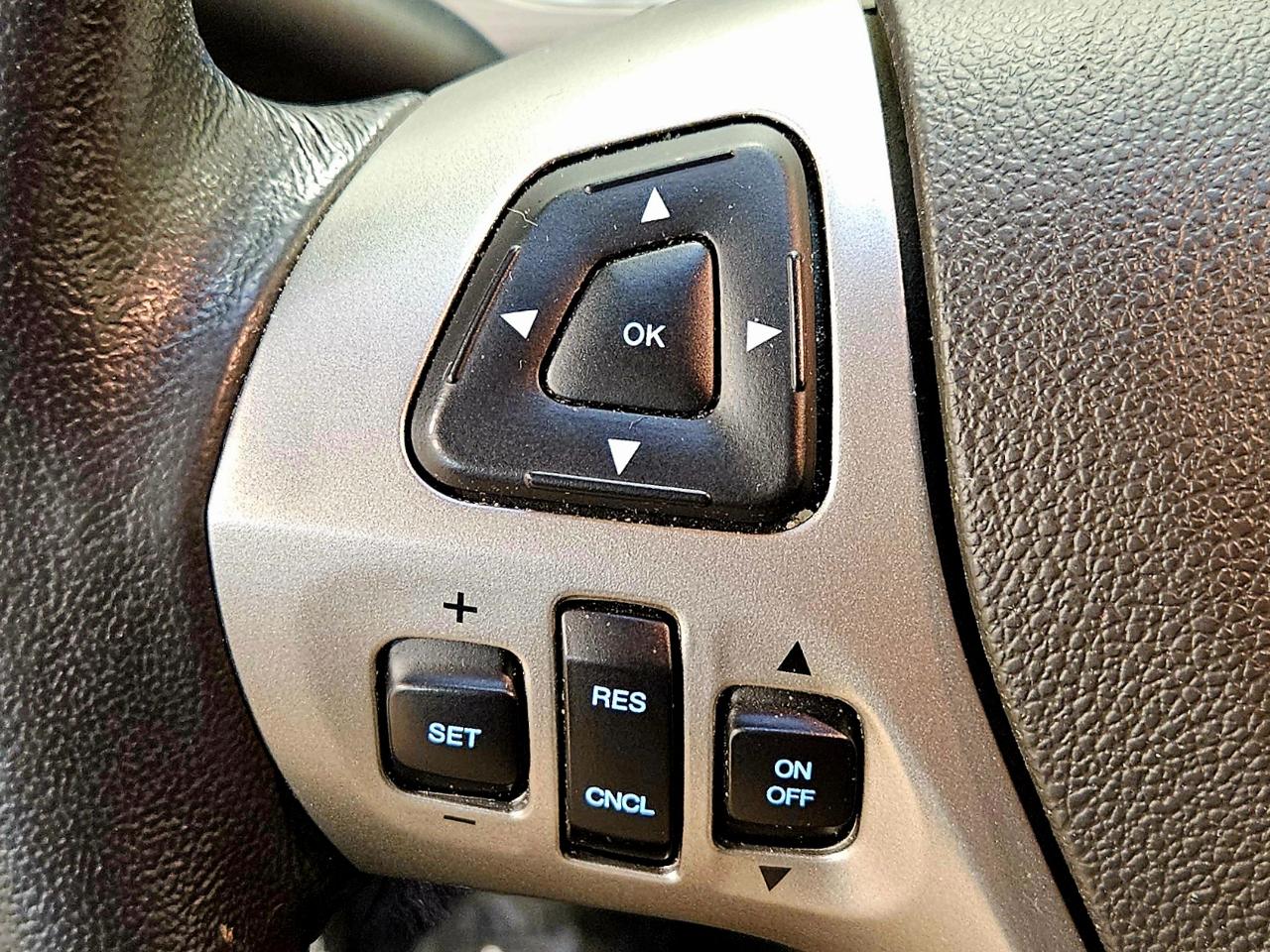 Ford Taurus SEL FWD 2018