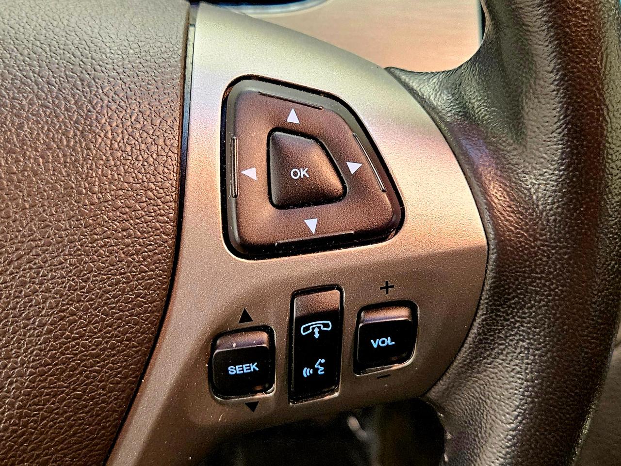 Ford Taurus SEL FWD 2018