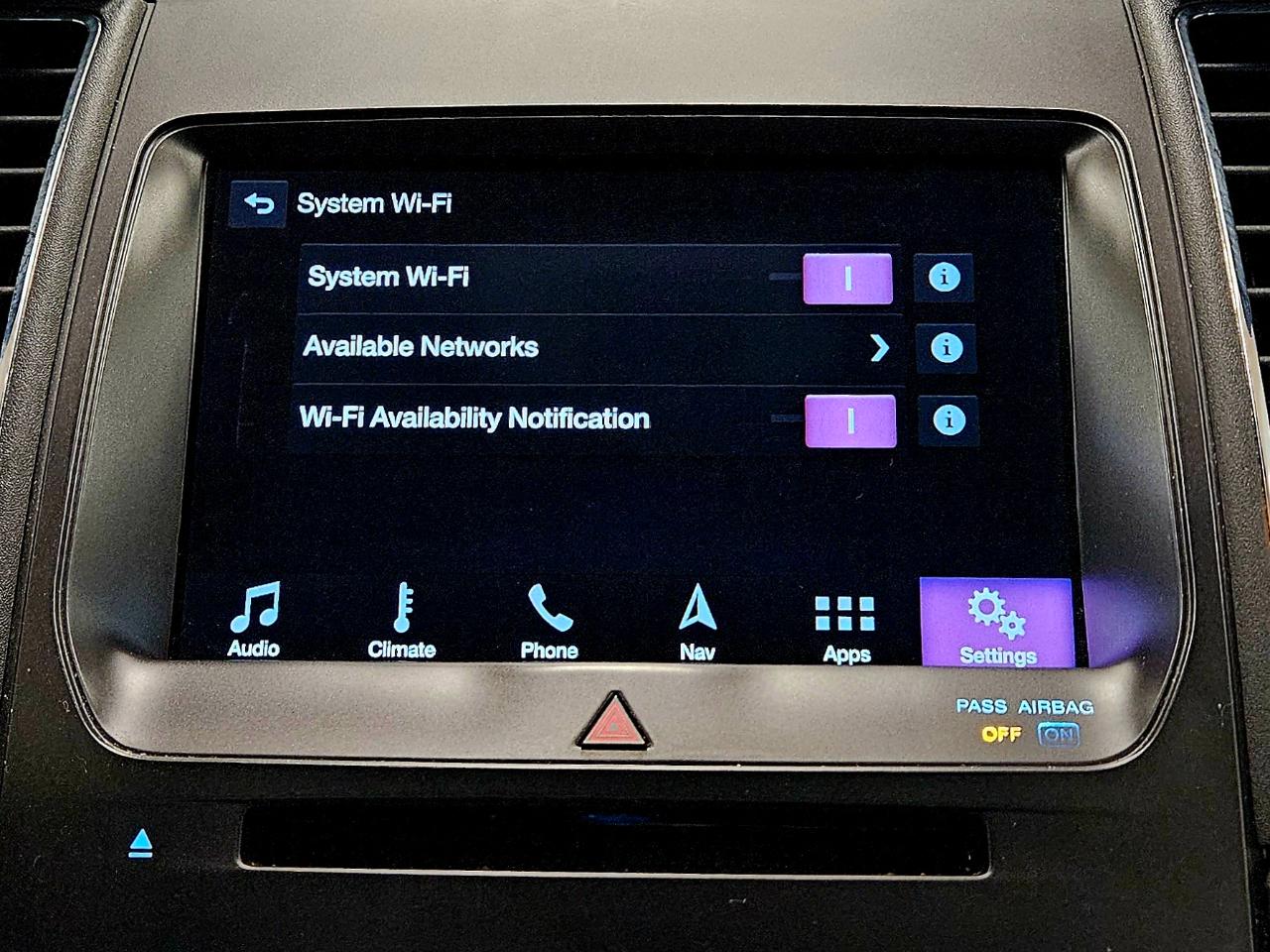 Ford Taurus SEL FWD 2018