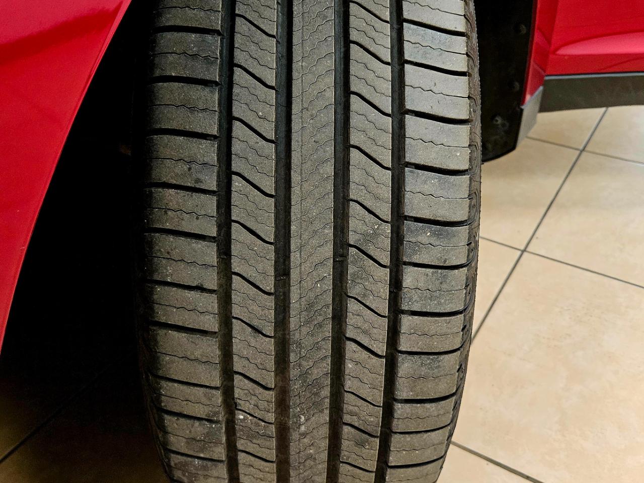 Ford Taurus SEL FWD 2018