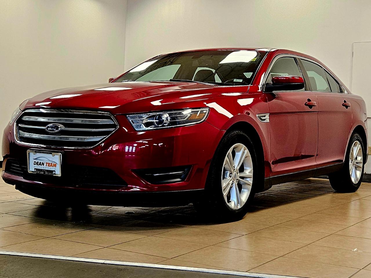 Ford Taurus SEL FWD 2018
