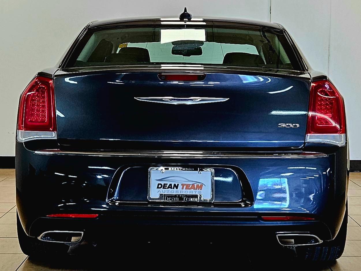 Chrysler 300 Limited RWD 2018