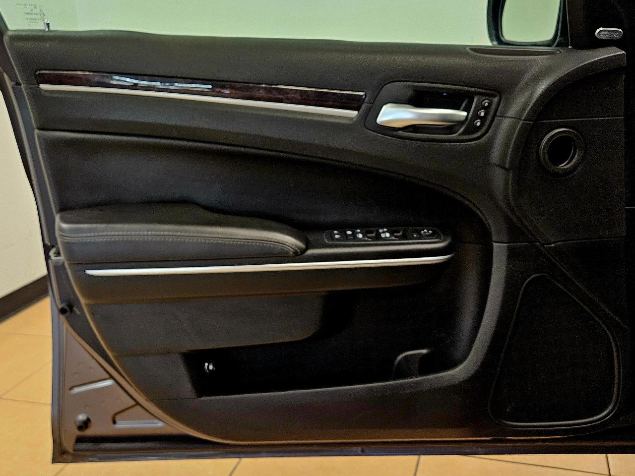 Chrysler 300 Limited RWD 2018