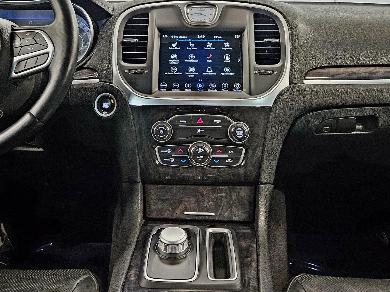 Chrysler 300 Limited RWD 2018