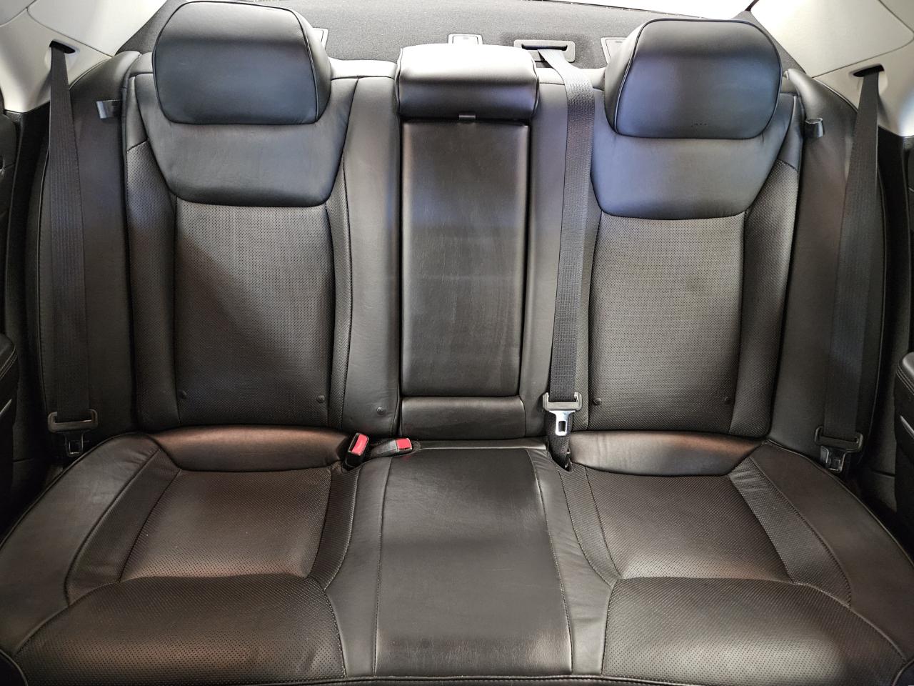 Chrysler 300 Limited RWD 2018