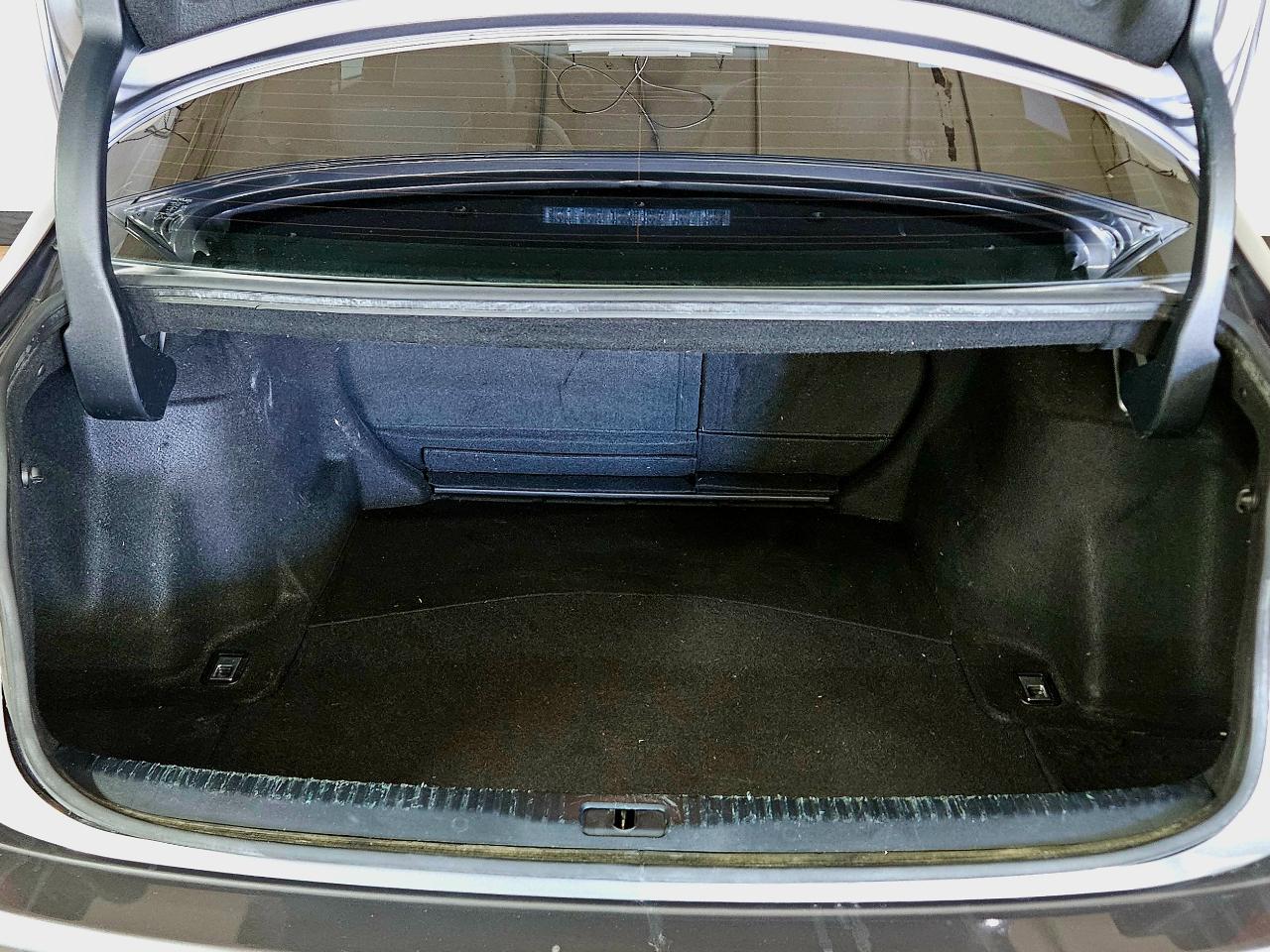 Lexus IS 250 4dr Sport Sdn RWD 2015