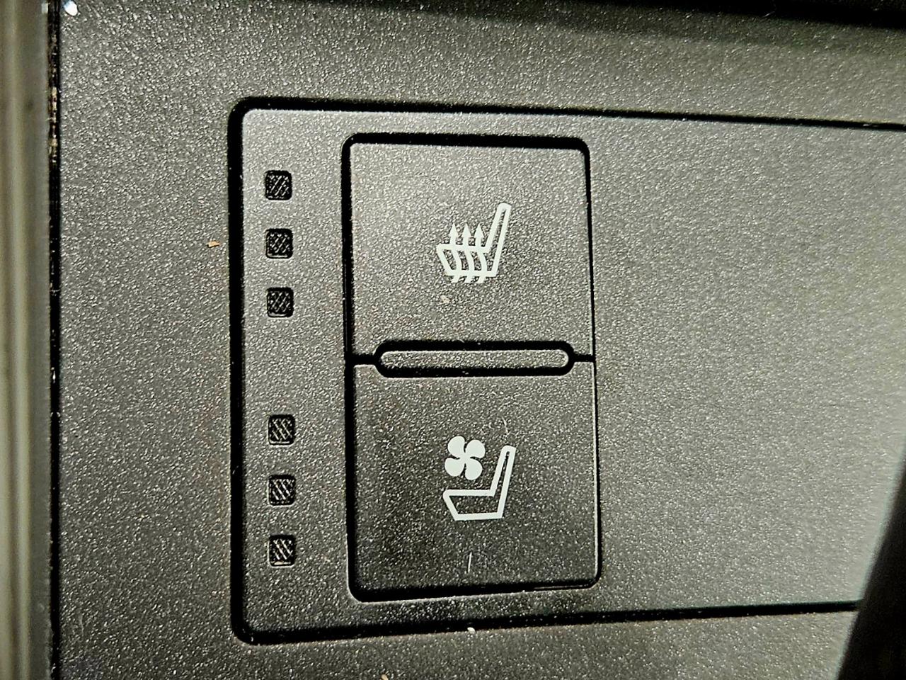 Lexus IS 250 4dr Sport Sdn RWD 2015