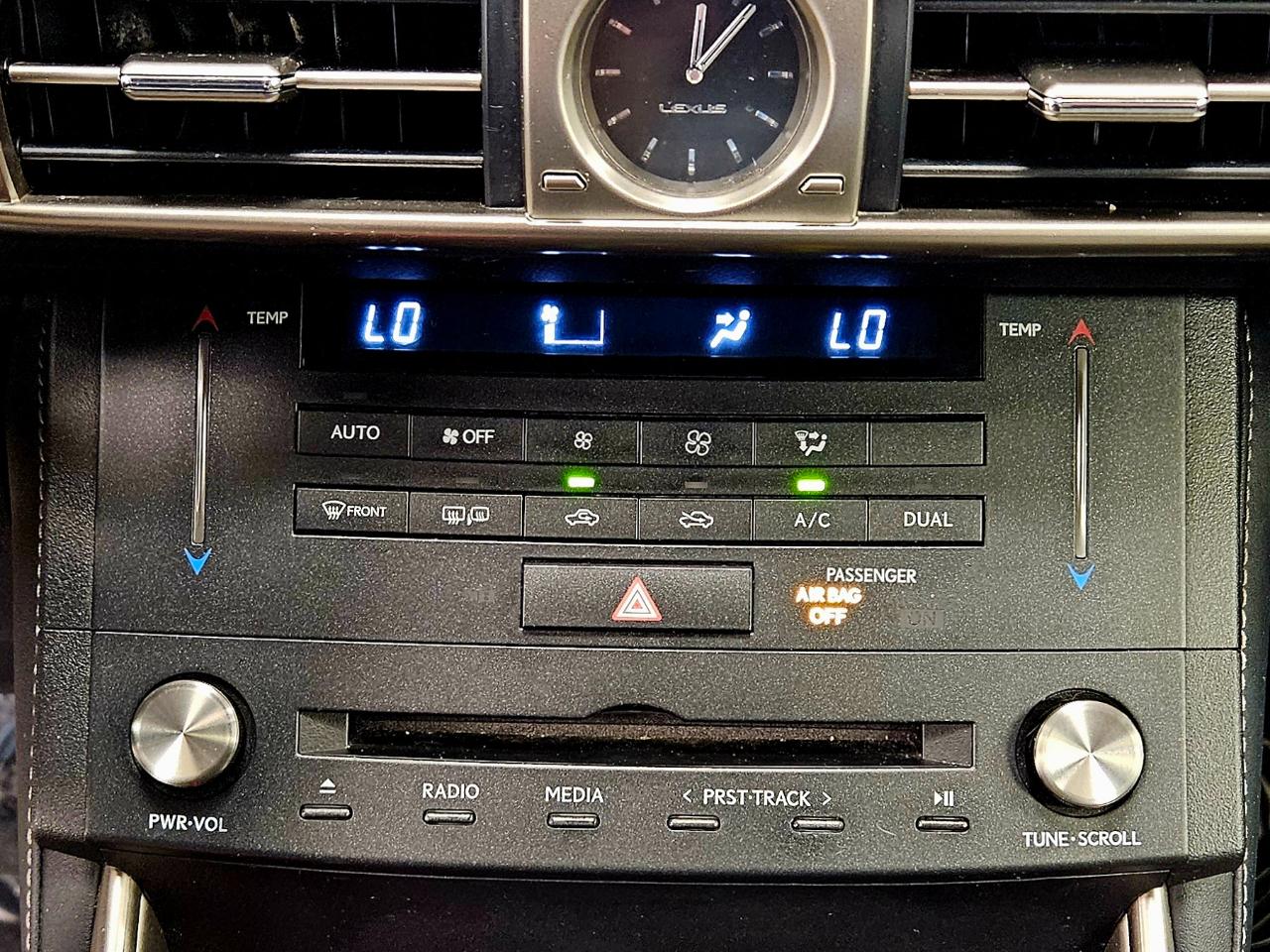 Lexus IS 250 4dr Sport Sdn RWD 2015