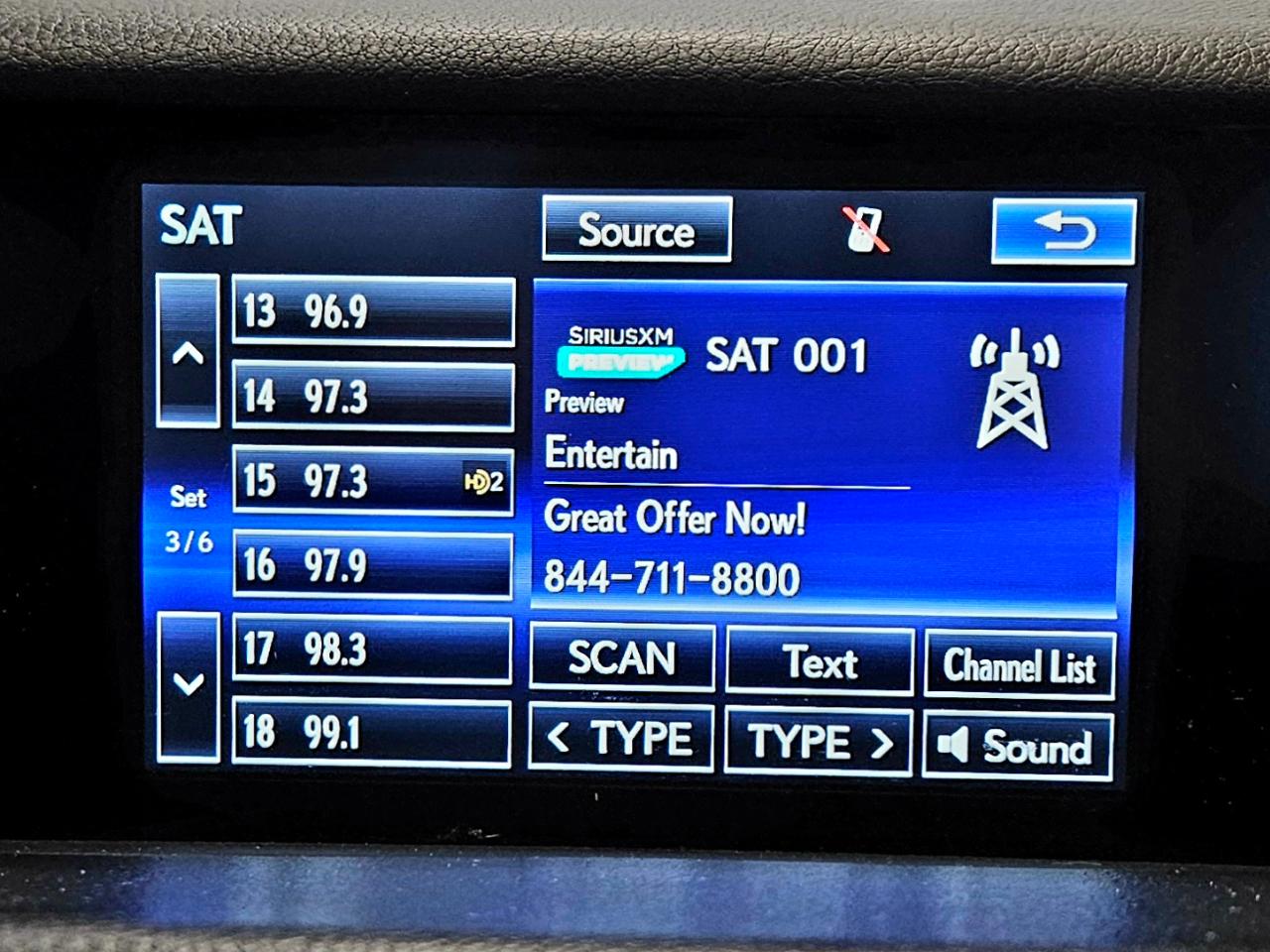 Lexus IS 250 4dr Sport Sdn RWD 2015