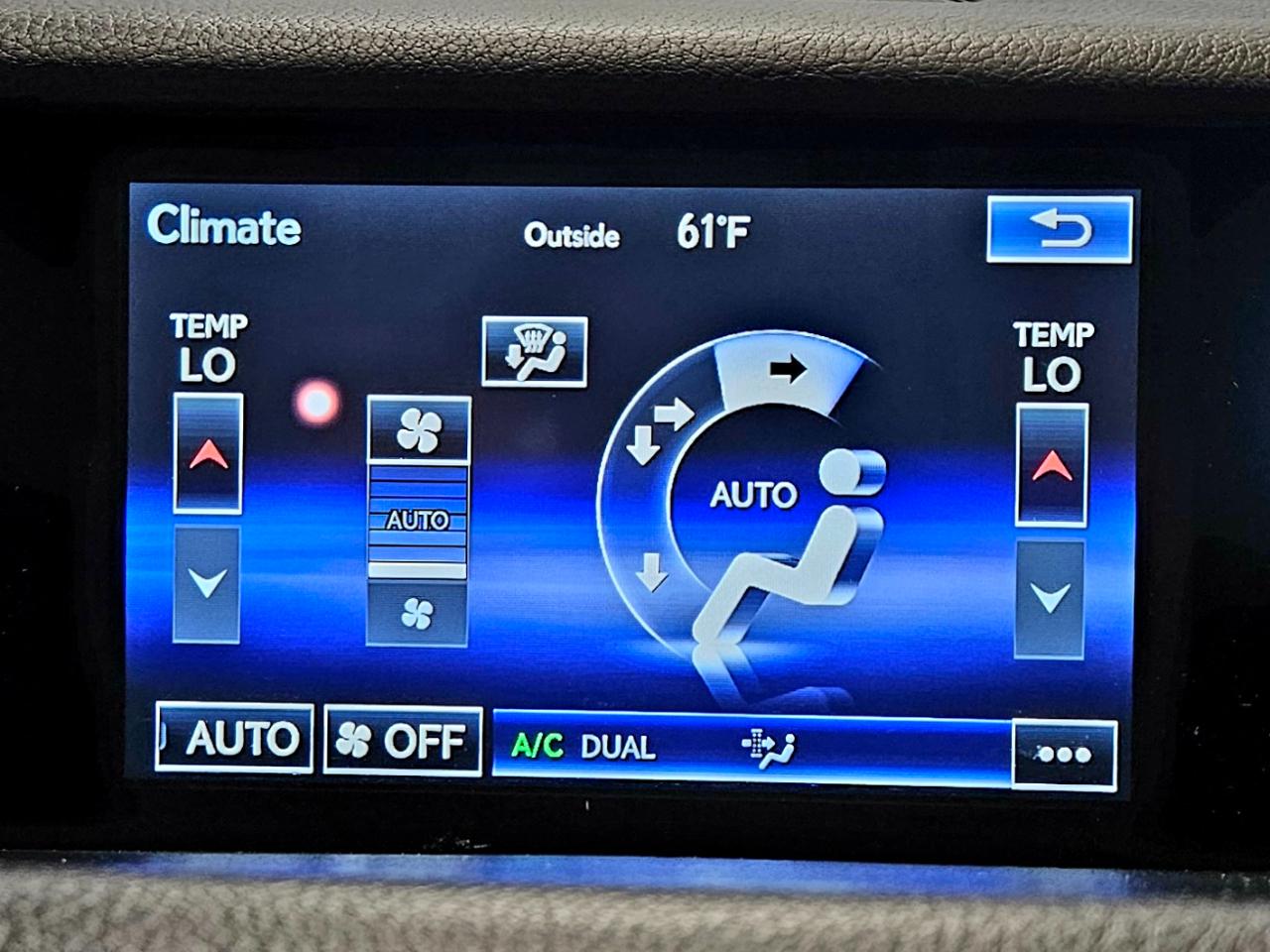 Lexus IS 250 4dr Sport Sdn RWD 2015