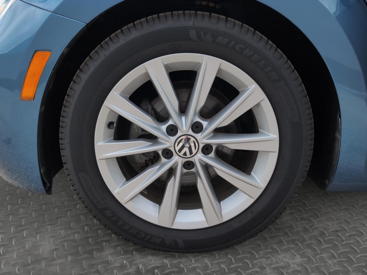 Volkswagen Beetle 1.8T SE Auto 2017