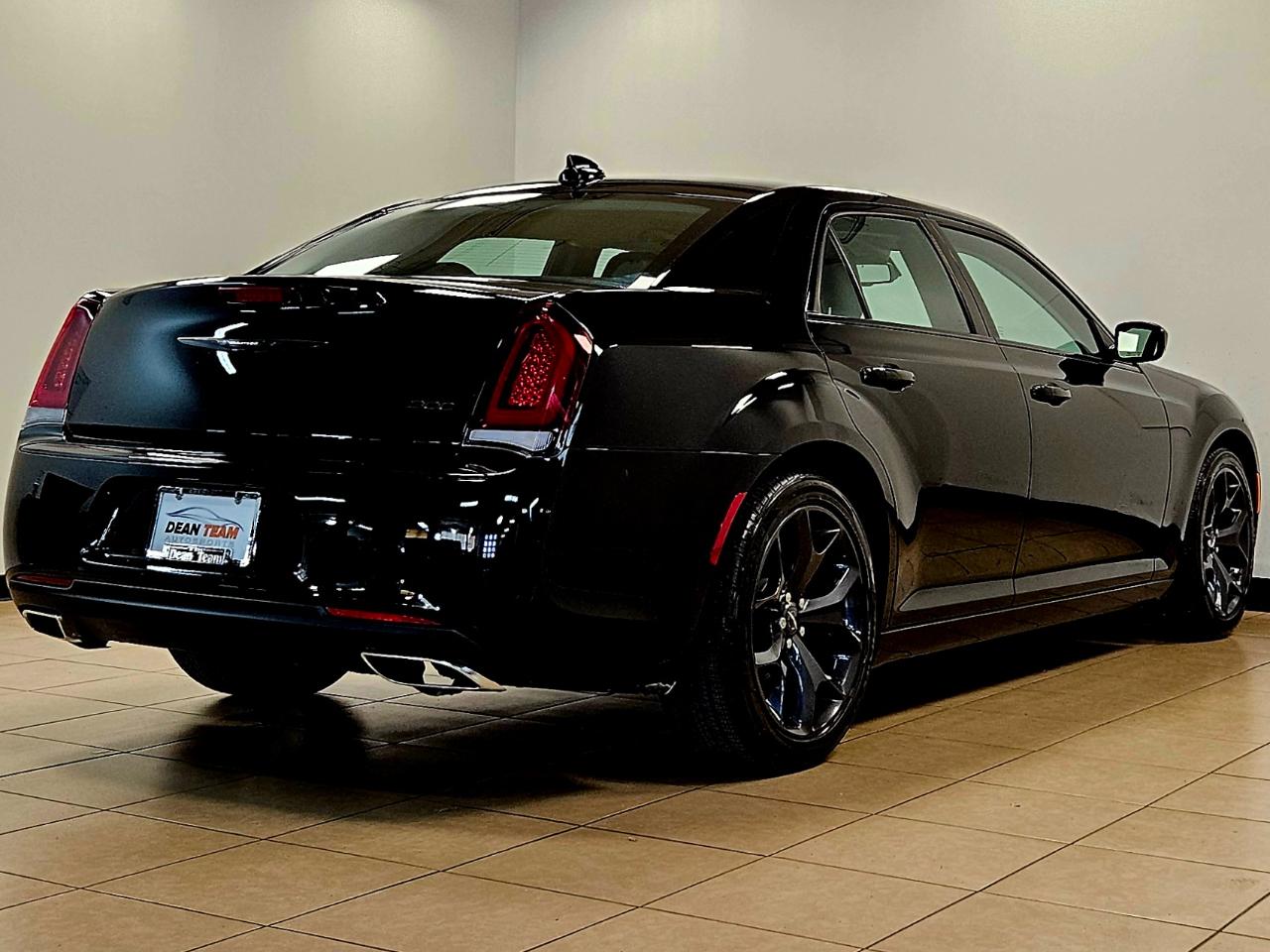 Chrysler 300 Touring RWD 2020