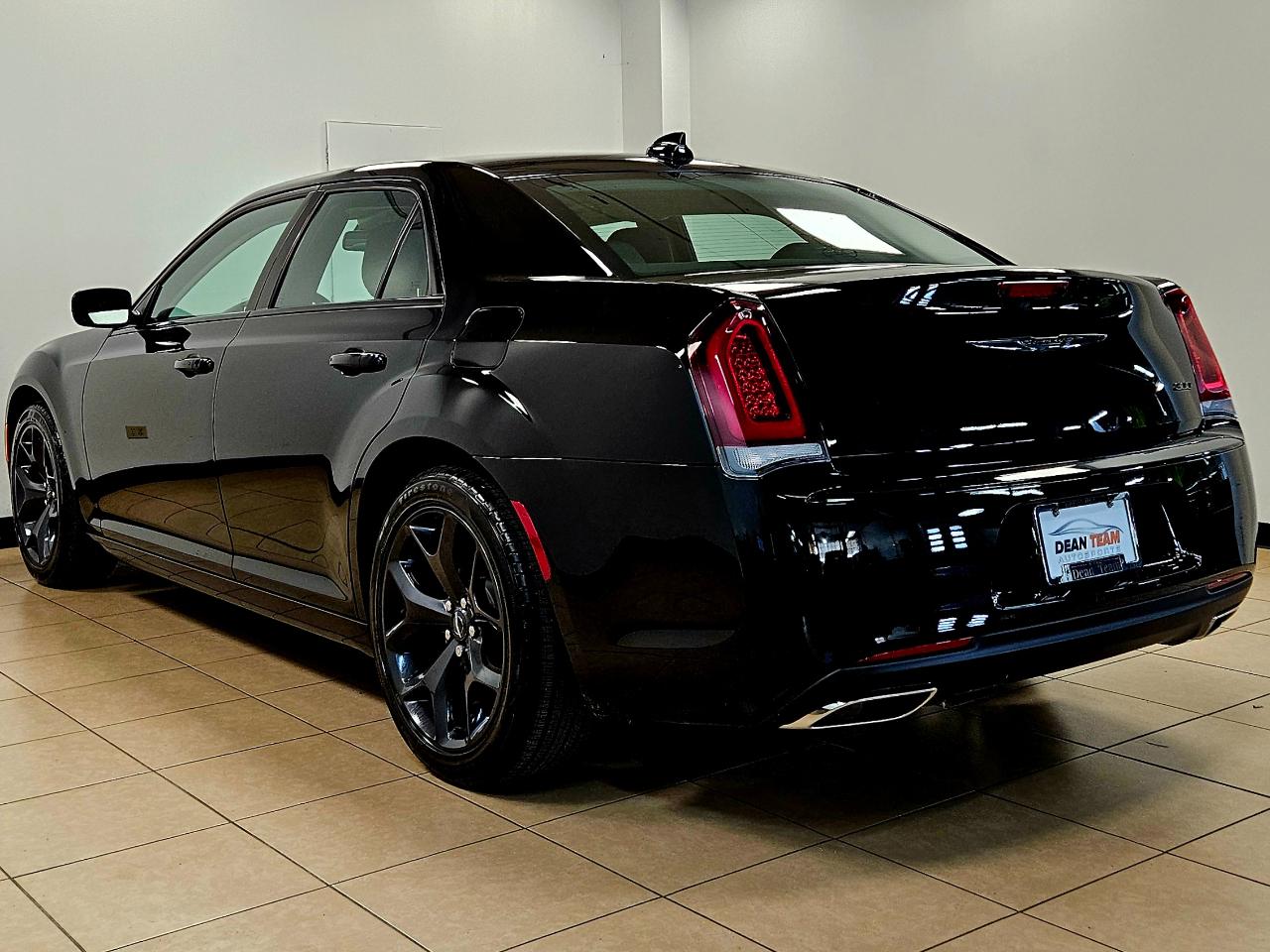 Chrysler 300 Touring RWD 2020