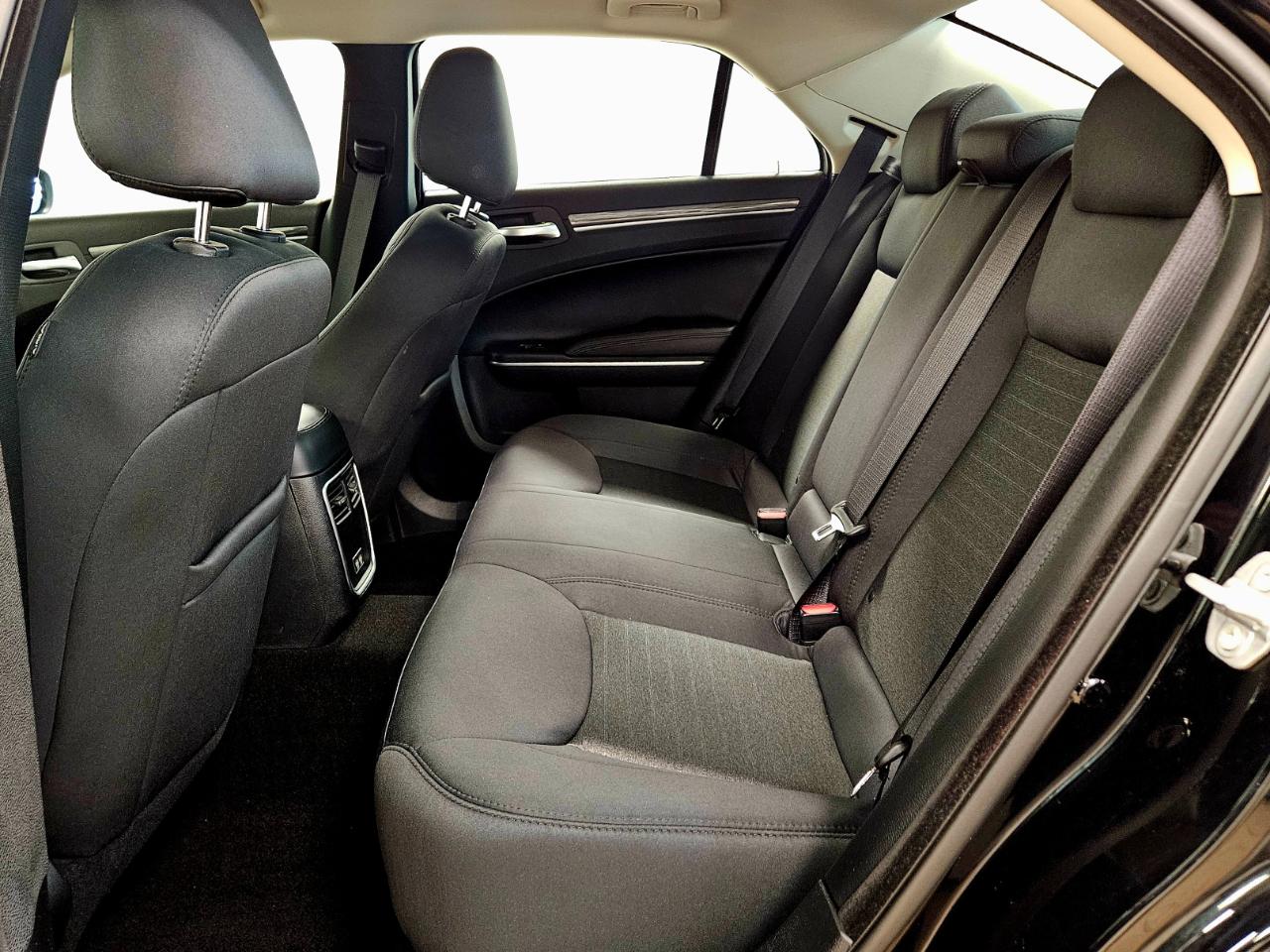 Chrysler 300 Touring RWD 2020