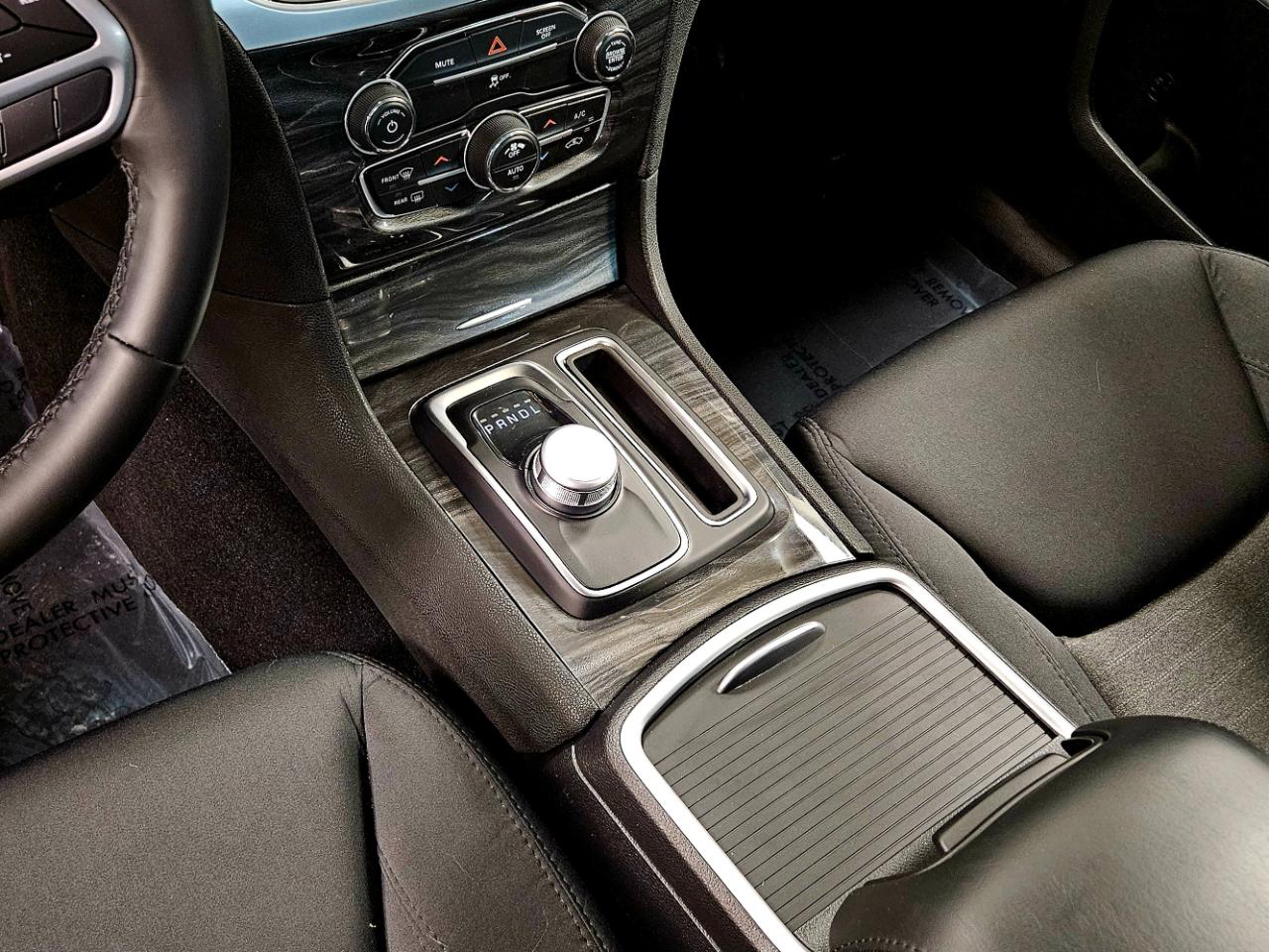 Chrysler 300 Touring RWD 2020