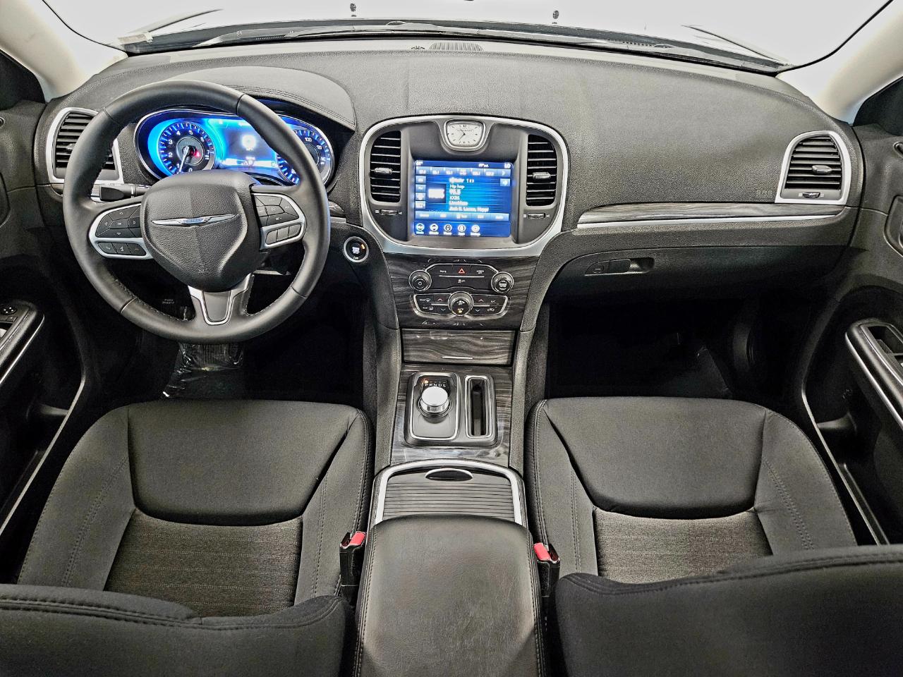 Chrysler 300 Touring RWD 2020