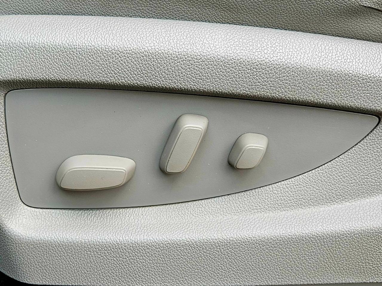 GMC Sierra 1500 4WD Crew Cab 143.5" SLT 2015