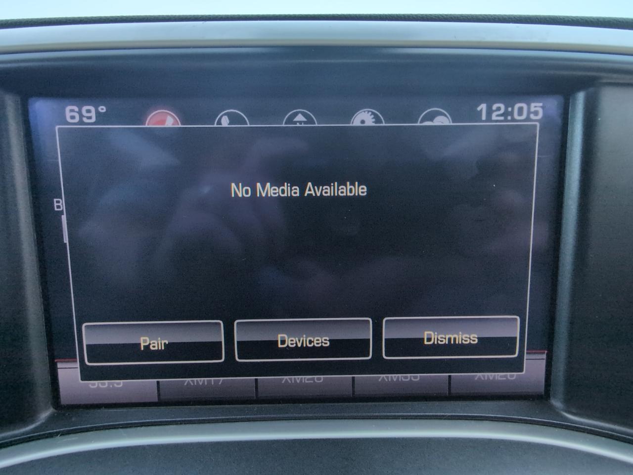 GMC Sierra 1500 4WD Crew Cab 143.5" SLT 2015