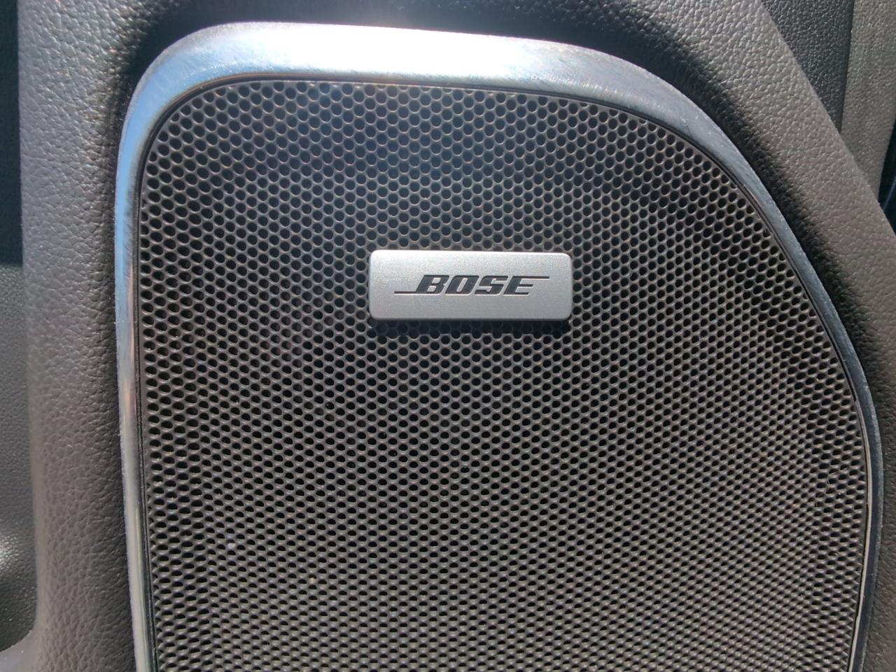 GMC Sierra 1500 4WD Crew Cab 143.5" SLT 2015