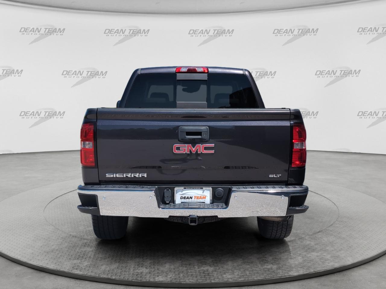 GMC Sierra 1500 4WD Crew Cab 143.5" SLT 2015