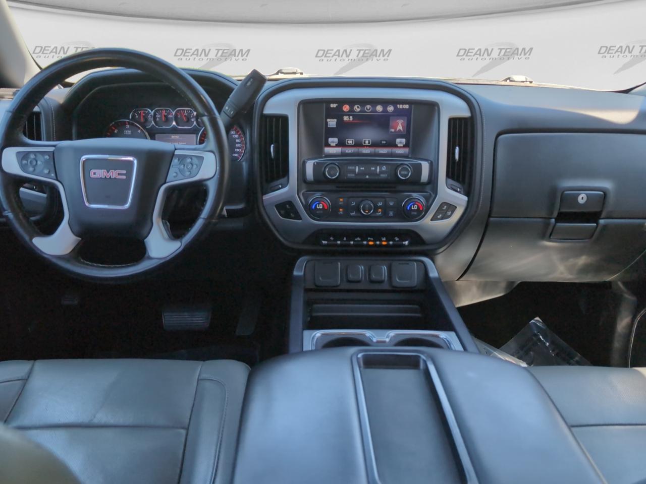 GMC Sierra 1500 4WD Crew Cab 143.5" SLT 2015
