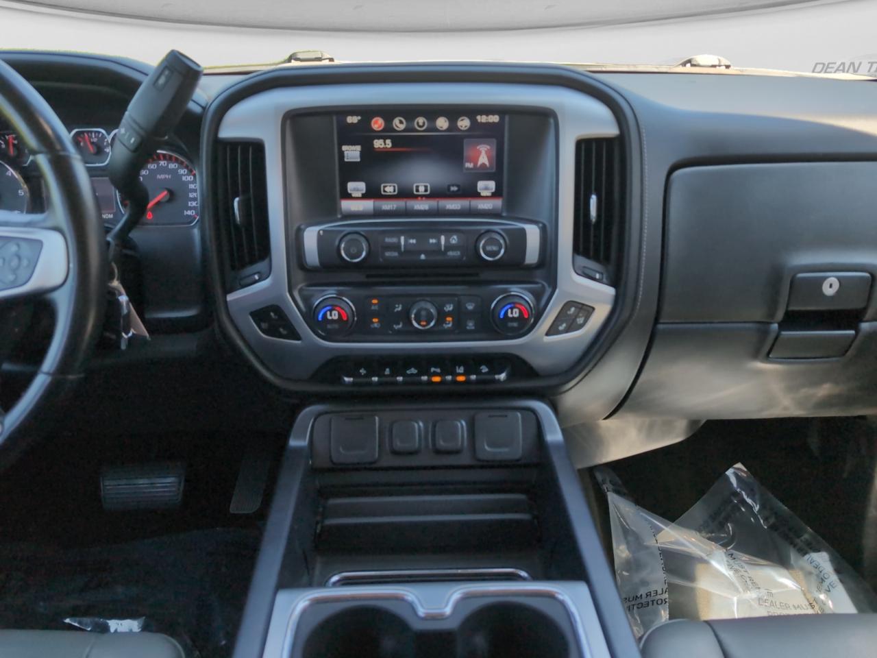 GMC Sierra 1500 4WD Crew Cab 143.5" SLT 2015