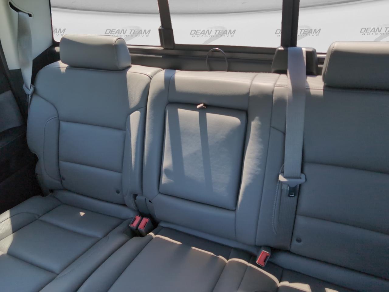 GMC Sierra 1500 4WD Crew Cab 143.5" SLT 2015