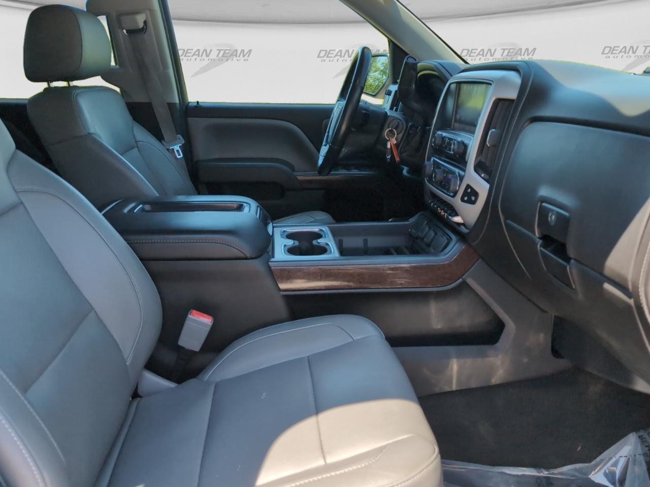 GMC Sierra 1500 4WD Crew Cab 143.5" SLT 2015