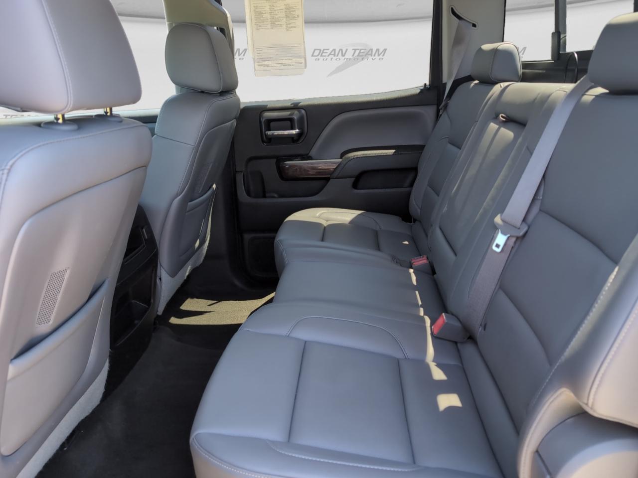GMC Sierra 1500 4WD Crew Cab 143.5" SLT 2015