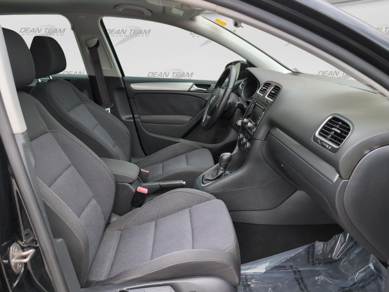 Volkswagen Golf 4dr HB DSG TDI w/Tech Pkg 2013