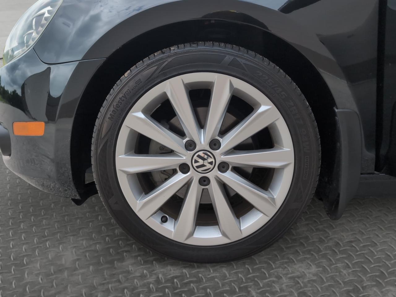 Volkswagen Golf 4dr HB DSG TDI w/Tech Pkg 2013
