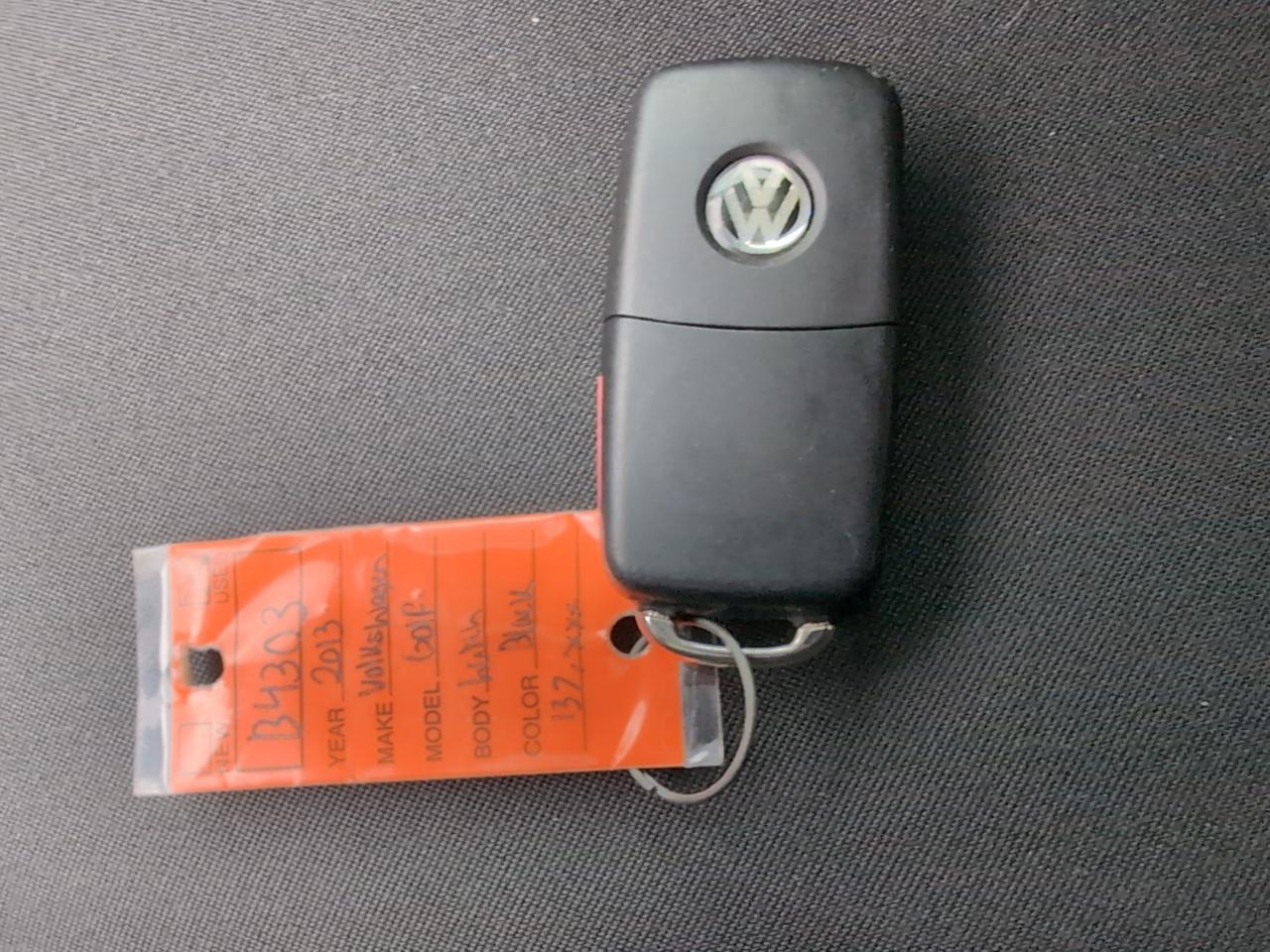 Volkswagen Golf 4dr HB DSG TDI w/Tech Pkg 2013